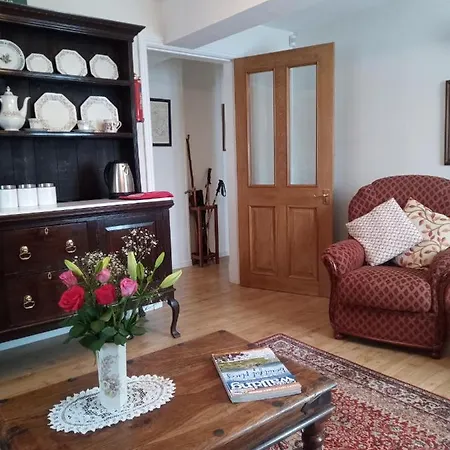 Charming, Wonderfully Cosy One Bedroom شقة